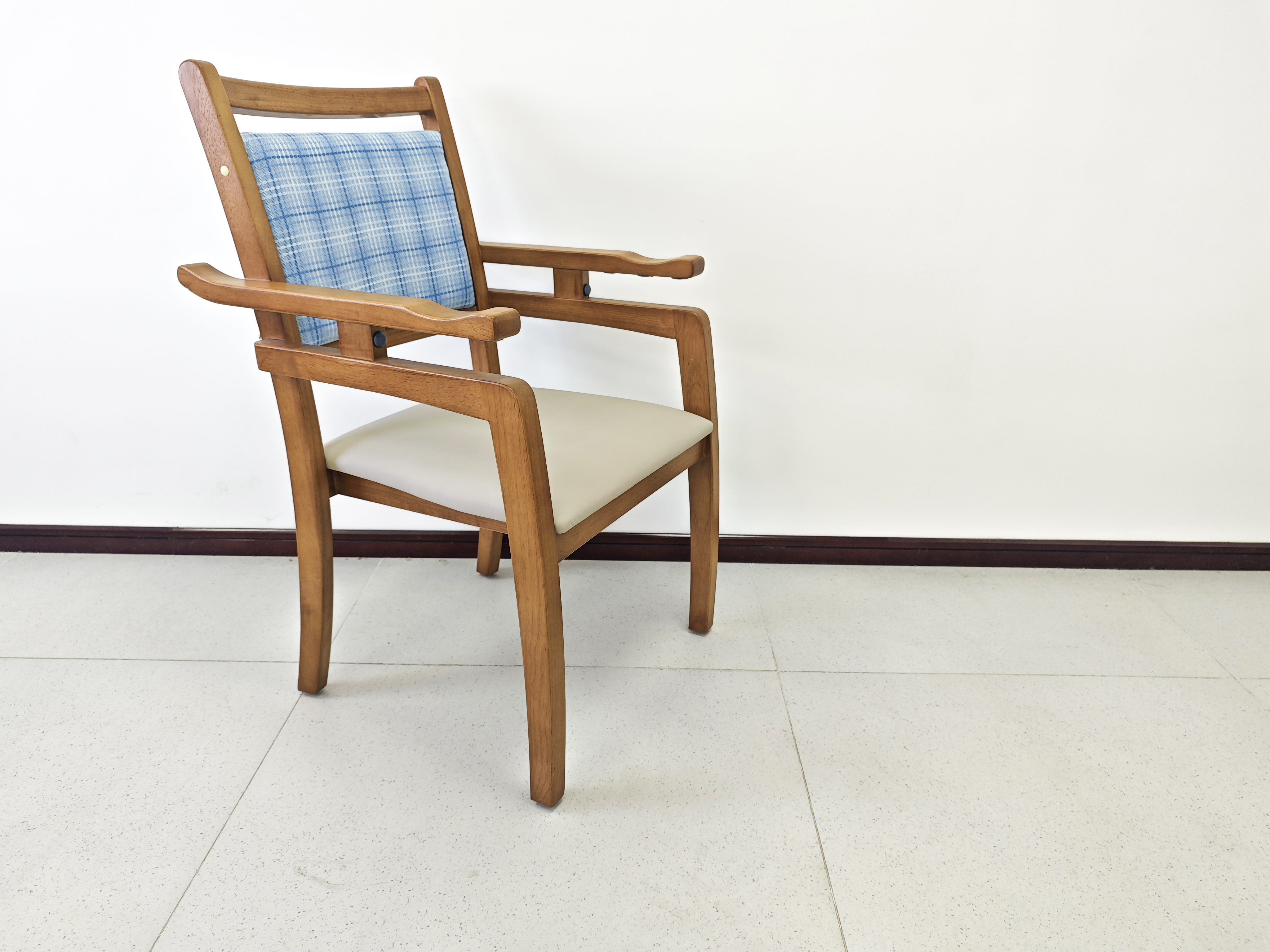EF-C04 Elderly care chair (Hanging armrest)