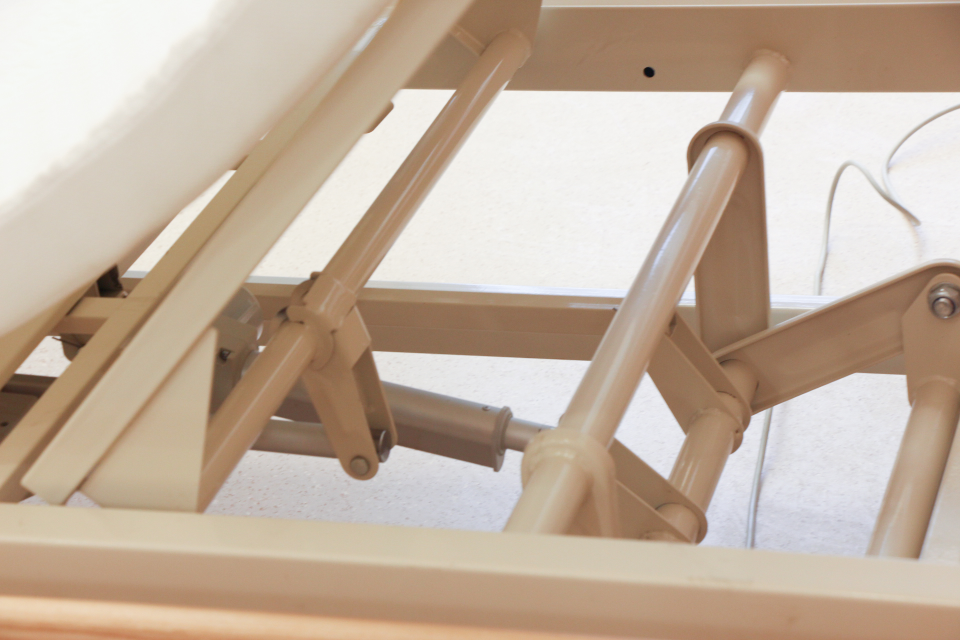 EF-B03 Electric nursing bed(Functions are optional)
