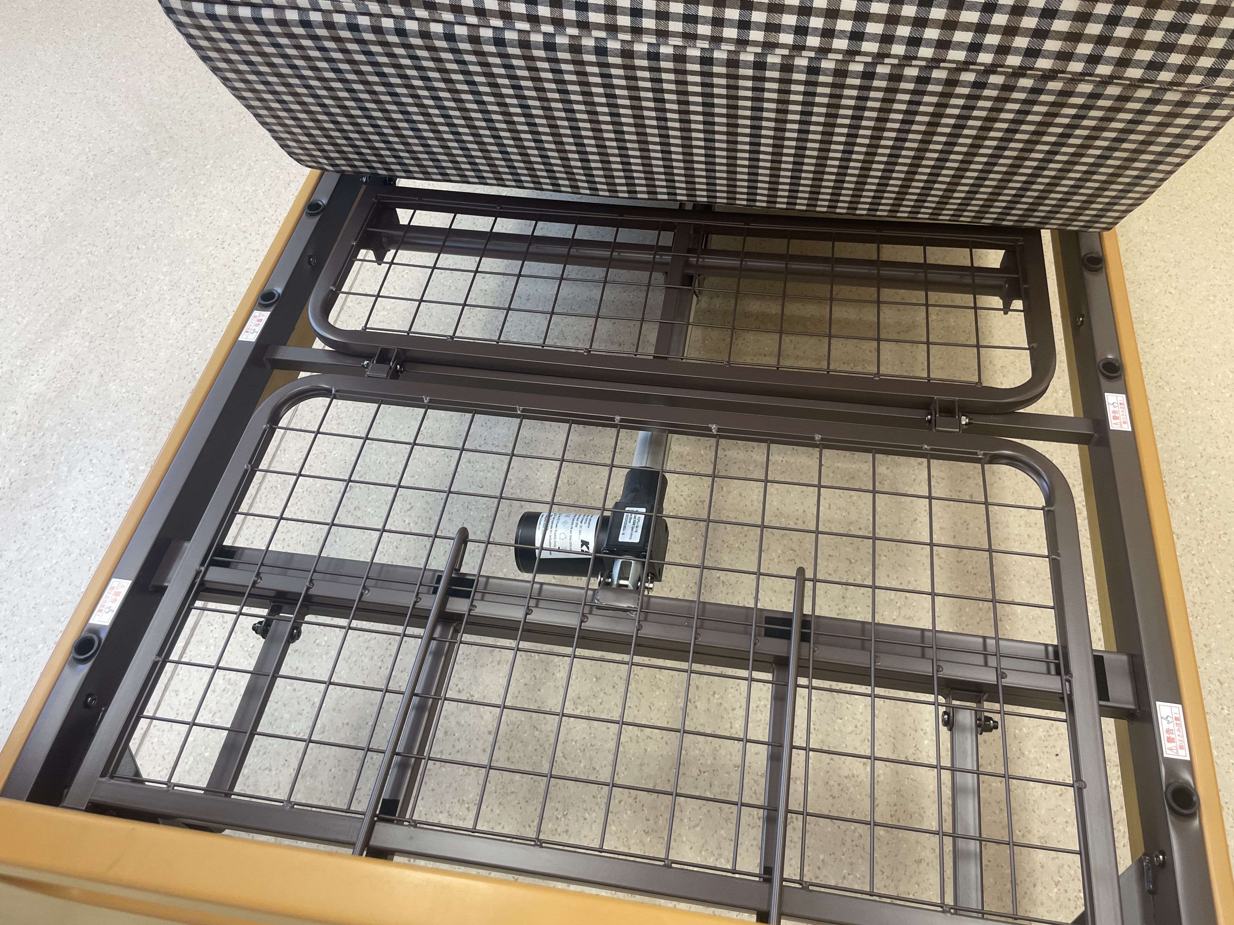 EF-B04 Elderly care nursing bed (Functions are optional)