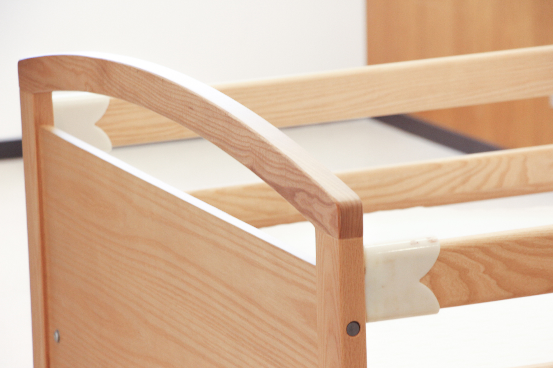 EF-B03 Electric nursing bed(Functions are optional)