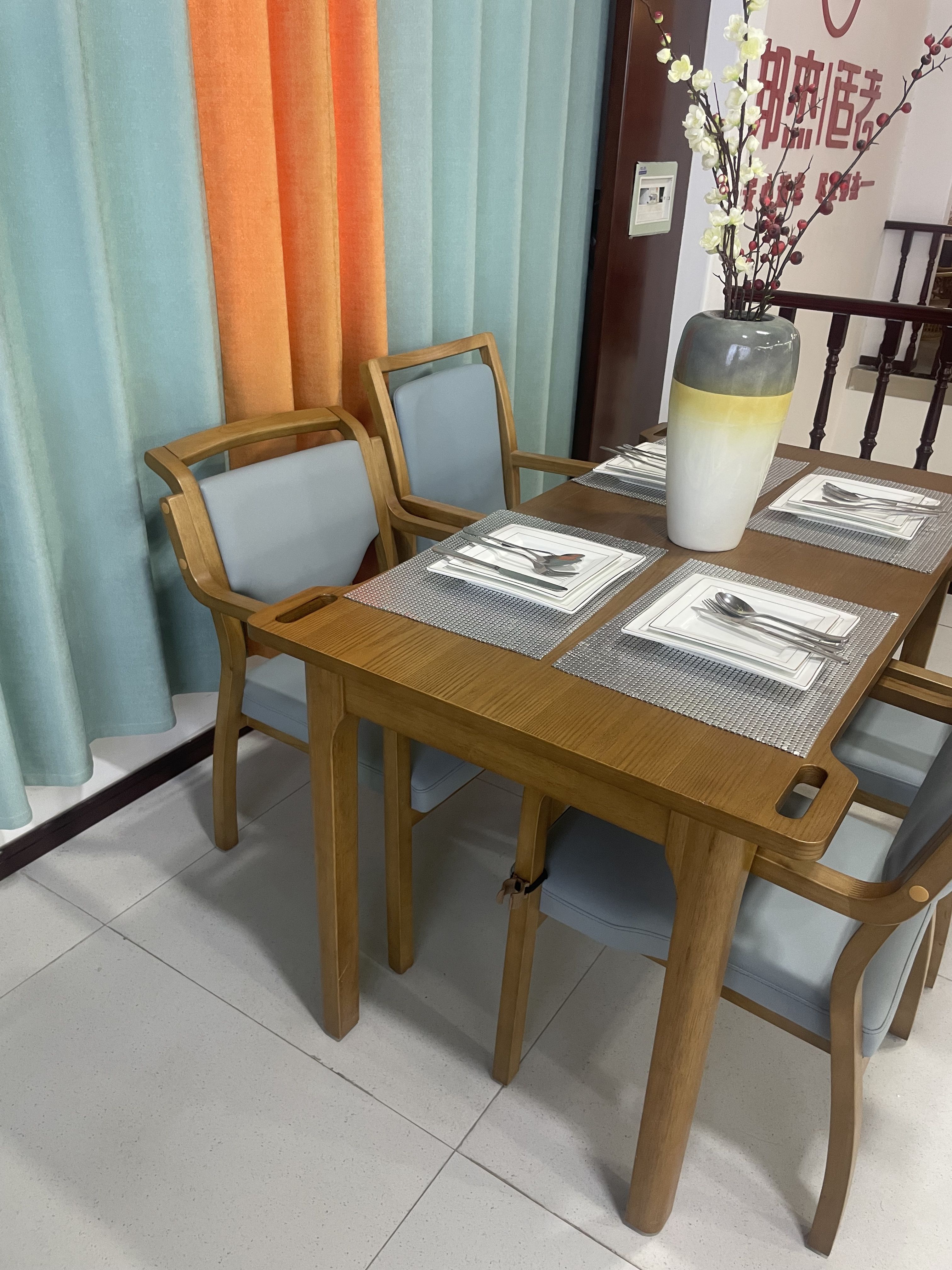 A Comfortable Chair Designed for Seniors - Elderly Care Chair