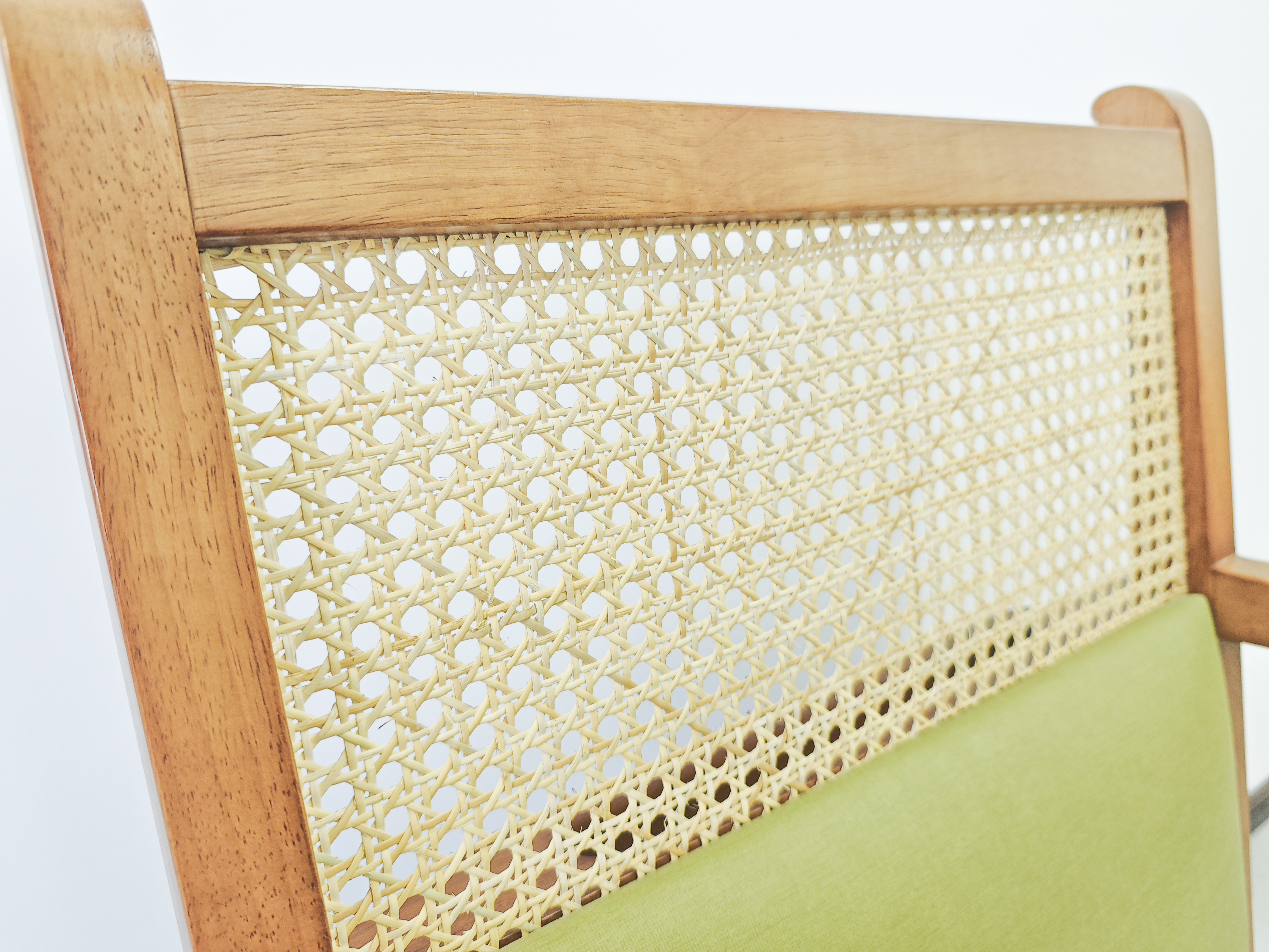 EF-C03 Elderly care chair (Wicker)
