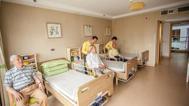 Design Features of Bedside Cabinets for the Elderly
